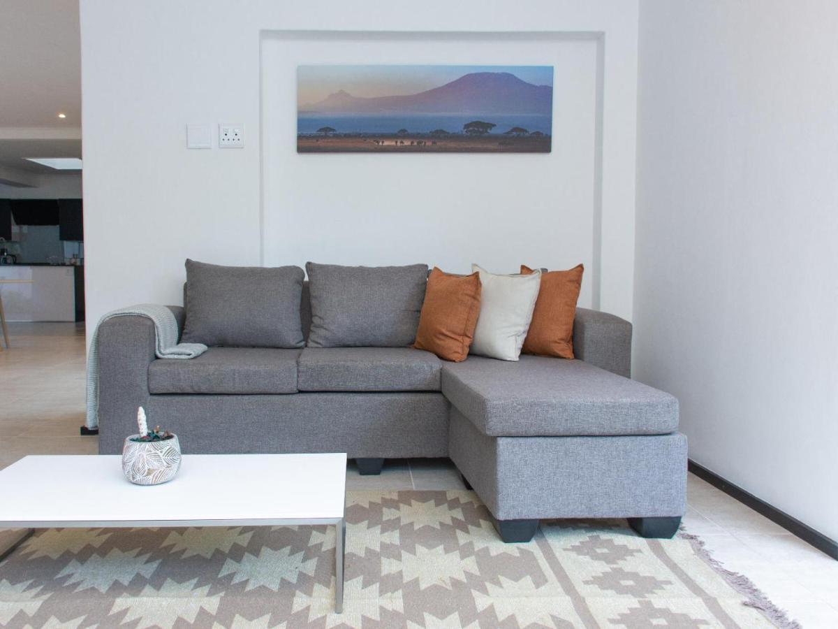 Zwelakho Furnished Apartments The Cube Johannesburg Bagian luar foto