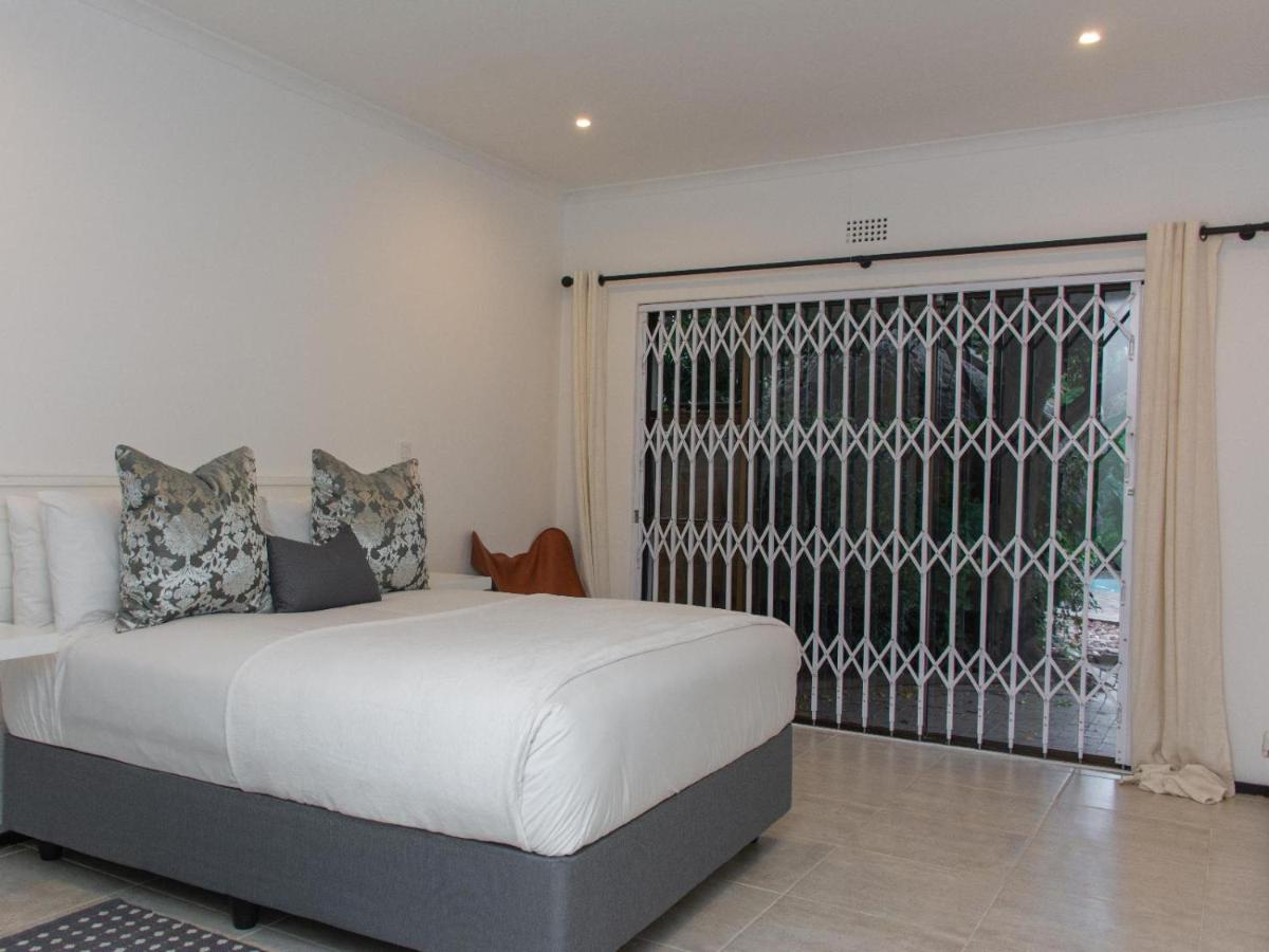 Zwelakho Furnished Apartments The Cube Johannesburg Bagian luar foto