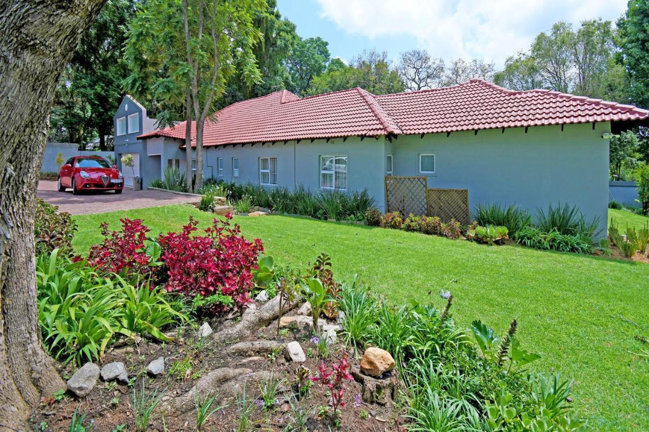 Zwelakho Furnished Apartments The Cube Johannesburg Bagian luar foto
