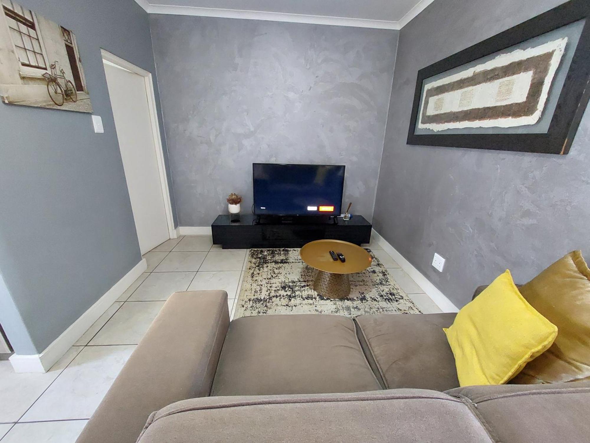 Zwelakho Furnished Apartments The Cube Johannesburg Bagian luar foto